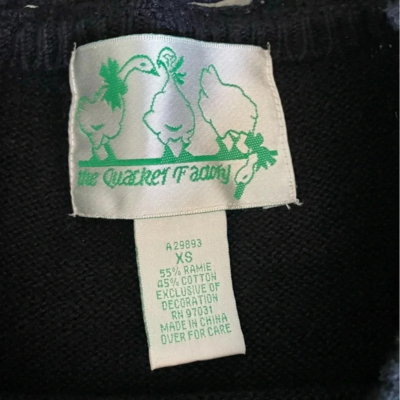 Quacker Factory XS Black Heart Tunic Sweater Ramie And Cotton Beaded Butterflys - Picture 15 of 15